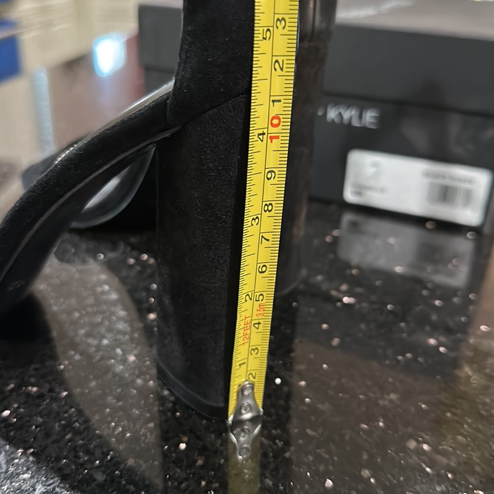 New in box! Kendall + Kylie black strap heels - Picture 4 of 7